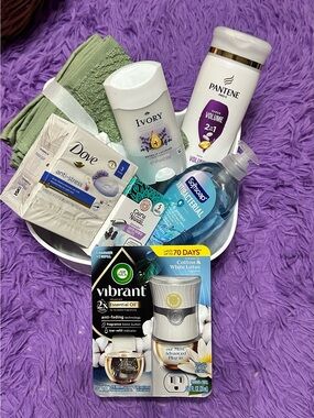 Pantene Pro-V Volume Shampoo & Bath Gift Set - Women - 8 items